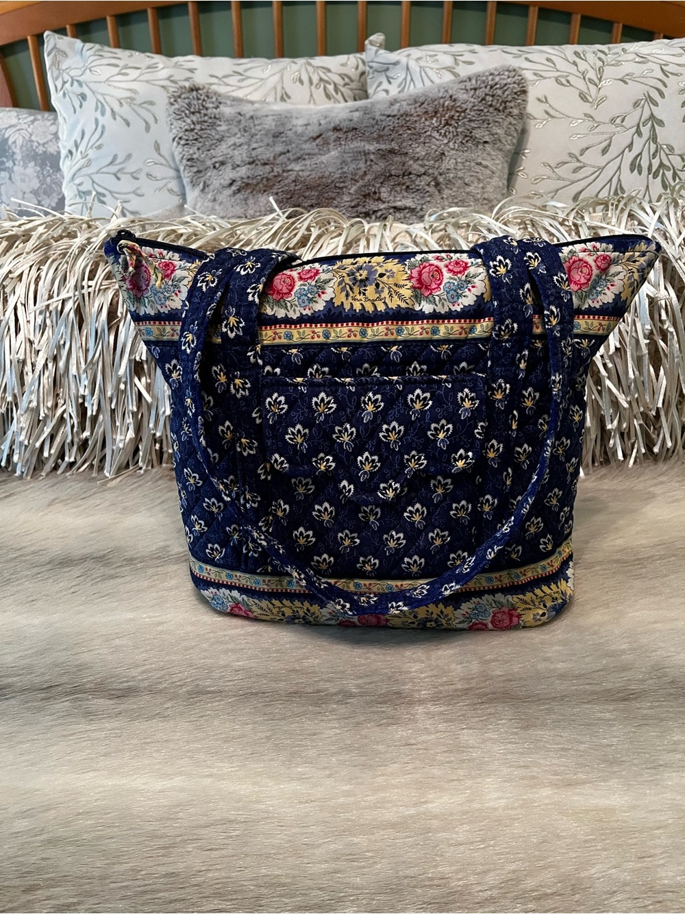 Vintage VERA BRADLEY Maison Blue 2002 Villager Tote Scalloped Yellow Pink Blue